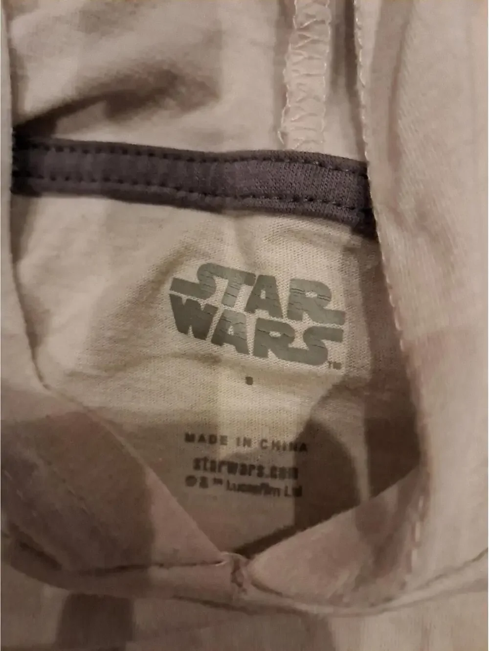 Star‎ Wars Offical Yoda Ears Hood. Boys Size 8  Adorable Mandalorian
